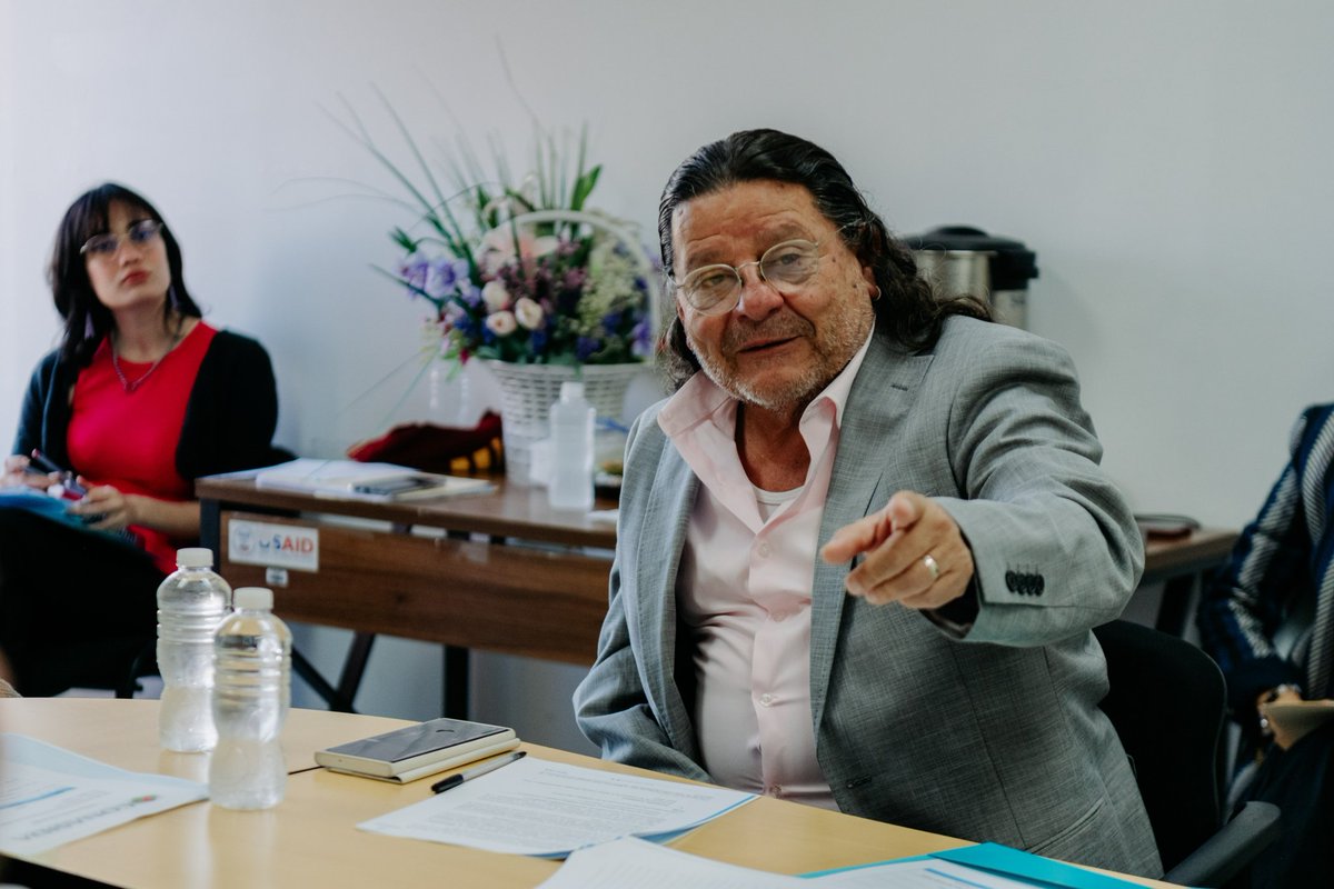 Sedesolhn's tweet photo. La @Sedesolhn acompañó la última reunión del año liderada por la @sedhHonduras, en la cual se oficializó el traspaso de mando a @saludgobhn para coordinar el #CONASIDA en 2025, apuntando a presentar el PENSIDA V ante el Fondo Mundial en febrero del próximo año.✅ https://t.co/yeOPVPH2xW