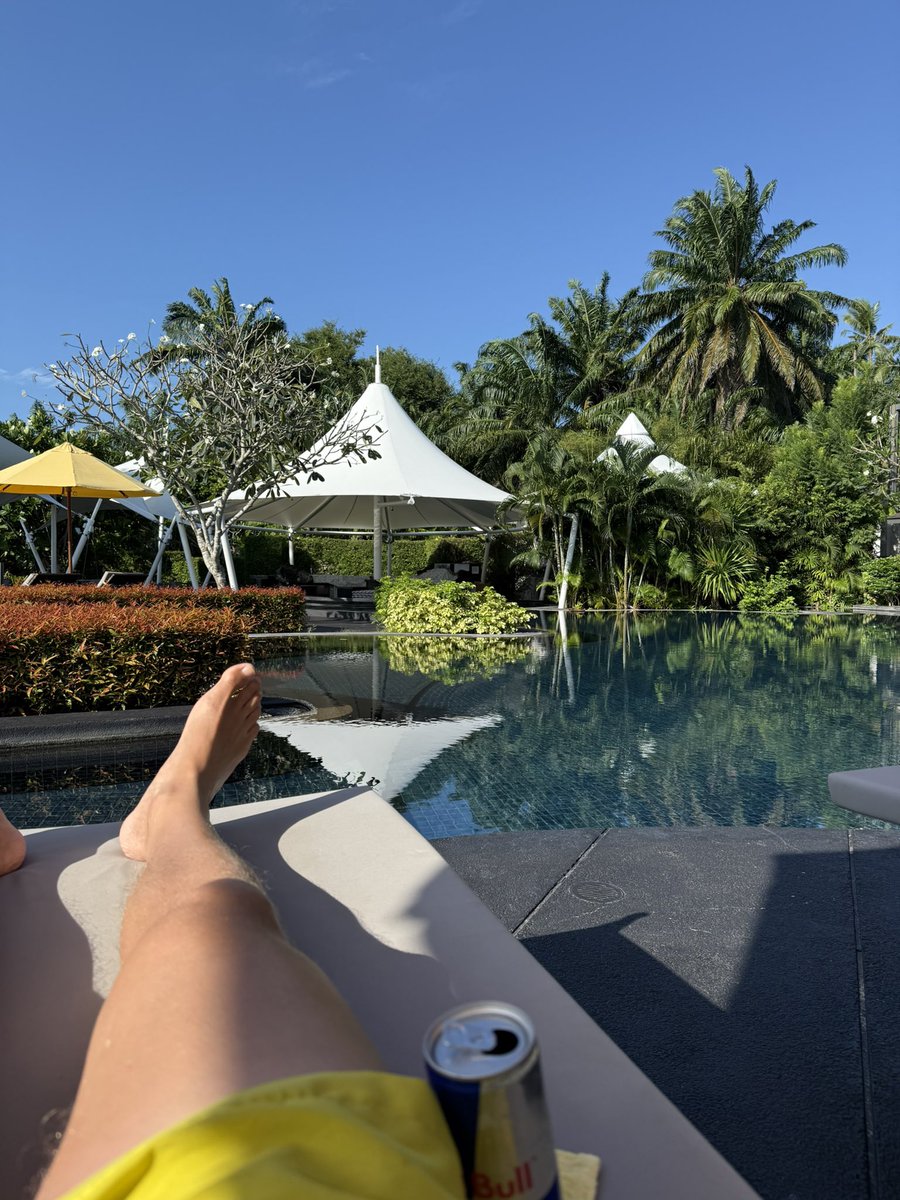 Jonas Åkerlund tweet media