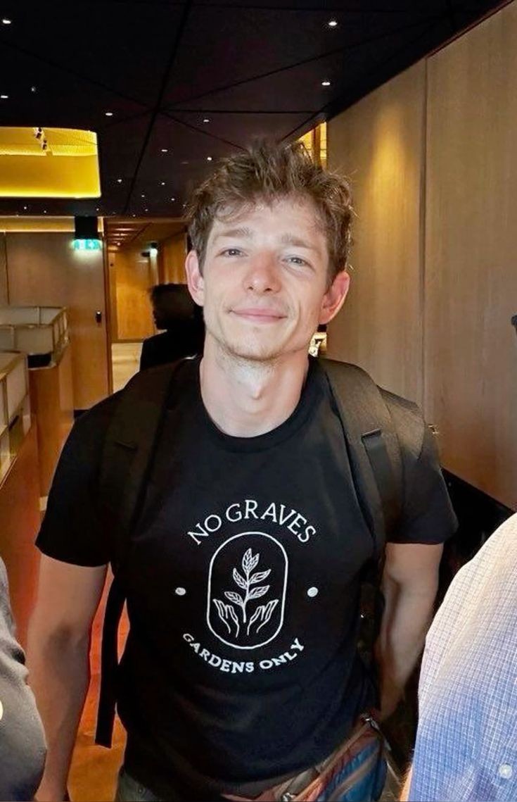 mikefaistinfo's tweet photo. how about you guys drop your fave mike faist pic here? https://t.co/UAAtczOXvT