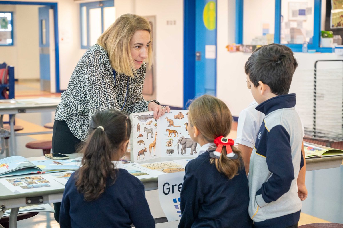 sekqatar's tweet image. What a heartwarming day at the Grade 2 Language Café! Parents joined us to share their mother tongues, culture, and heritage as part of our #UOI &quot;Where We Are in Place and Time.&quot; 🌍✨ Thank you for celebrating the beauty of diversity with us! 💬💛 #SEKQatar #IBPYP