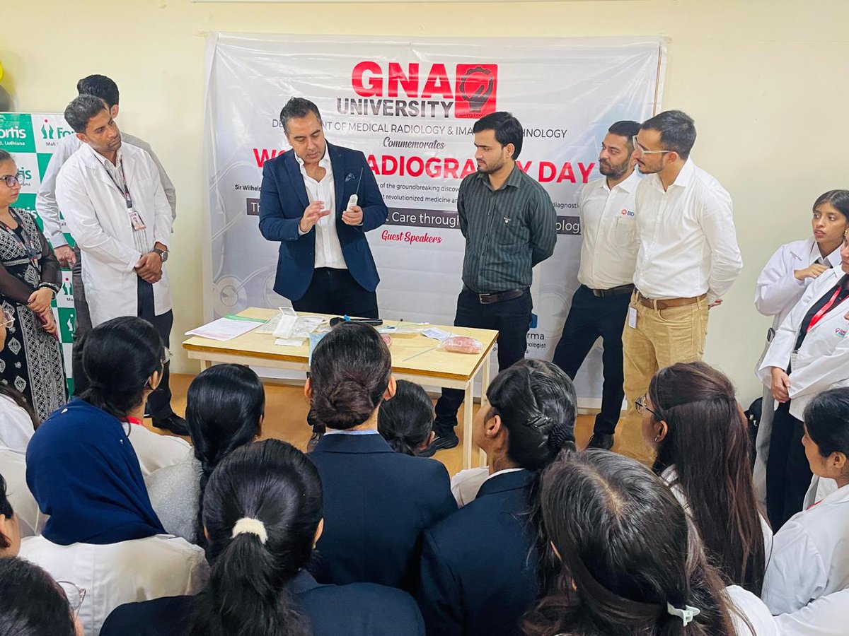 GnaUniversity's tweet image. #GNAUniversity-Department of #MedicalRadiology and #ImagingTechnology celebrated World #RadiologyDay. The program featured a guest lecture on "Advanced Interventional Radiology Techniques", delivered by Dr. Rajdeep S. Chinna, Interventional Radiologist.