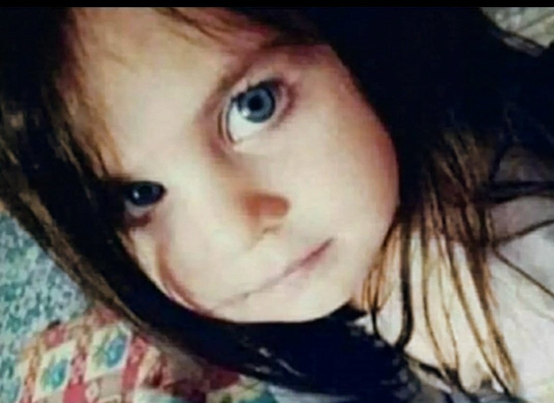 Boncuk gözlü Leyla'mızın beraat eden katilleri yeniden yargılansın diye bir twitte sen at.