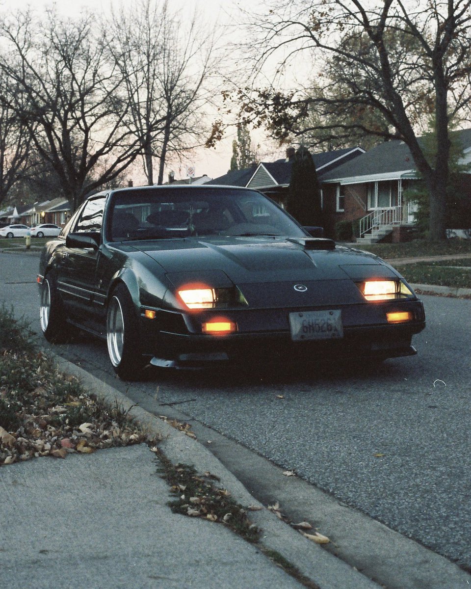 a_ttikus's tweet photo. trusty 1
#z31 #35mm https://t.co/P5i7srHfAp