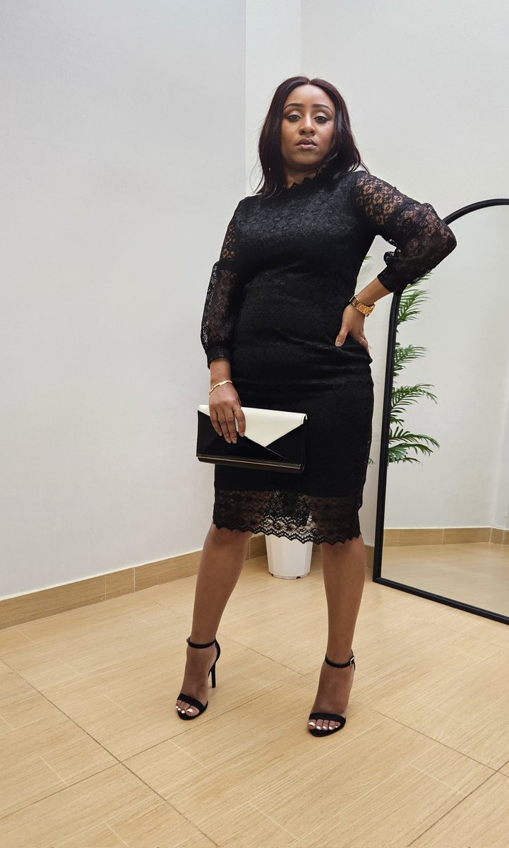 AnnetteWhite_'s tweet photo. Festive season Outfit Inspo #OOTD https://t.co/GUQmtiTtsX