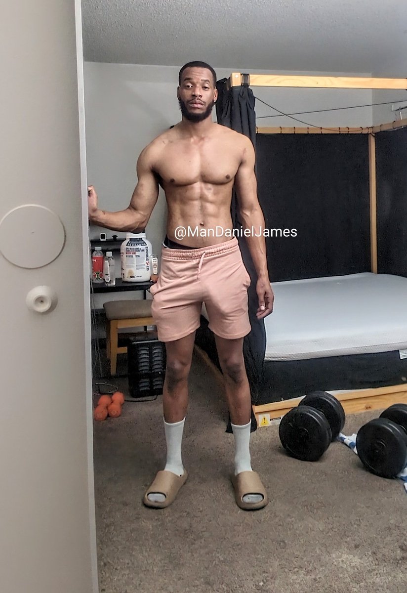 Warning! ⚠️ Hoochie Daddy Shorts
 onlyfans.com/1417662314/man…