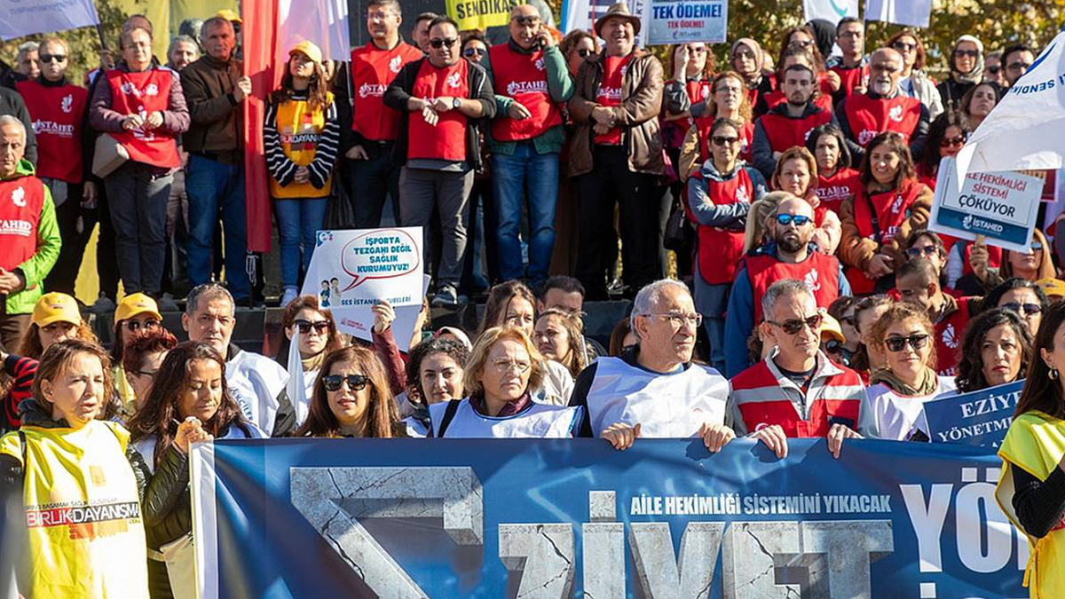 'Aile Sağlık Merkezleri ticarethaneye dönüştürülüyor'

Aile hekimleri, Aile Hekimleri Sözleşme ve Yönetmeliği’nin geri çekilmesi ve iptali için 2 Aralık’ta 5 günlük iş bırakma eylemi başlatmıştı. Eylem bugün 4'üncü gününe giriyor.

umutgazetesi44.org/arsivler/136307