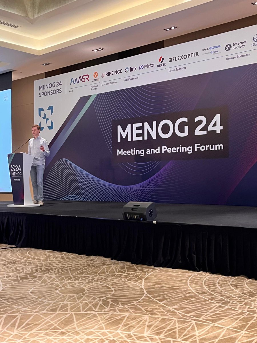 Ties de Kock  at #MENOG24: Looking at the root cause of #DNS #latency from #RIPEAtlas perspective. 
Further analysis by Anand is availabe here: labs.ripe.net/author/anandb/…