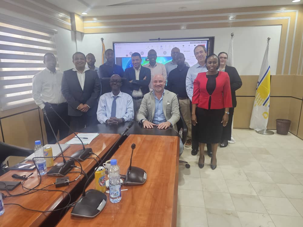 Djibouti Telecom signe un accord historique avec Ericsson pour lancer la #5G ! 🚀
Un projet clé pour l'Agenda 2035, qui positionne Djibouti comme un pionnier régional et continental. 🌍 Connectivité ultra-rapide et innovation au service du développement. #Djibouti5G #Innovation