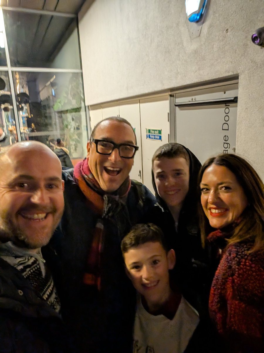 The build up to Xmas has officially started 😁 thank you <a href="/marlowetheatre/">The Marlowe Theatre</a> <a href="/ben_roddy/">Ben Roddy</a> us Greene's LOVED it #OhYesWeDid #marlowe #panto