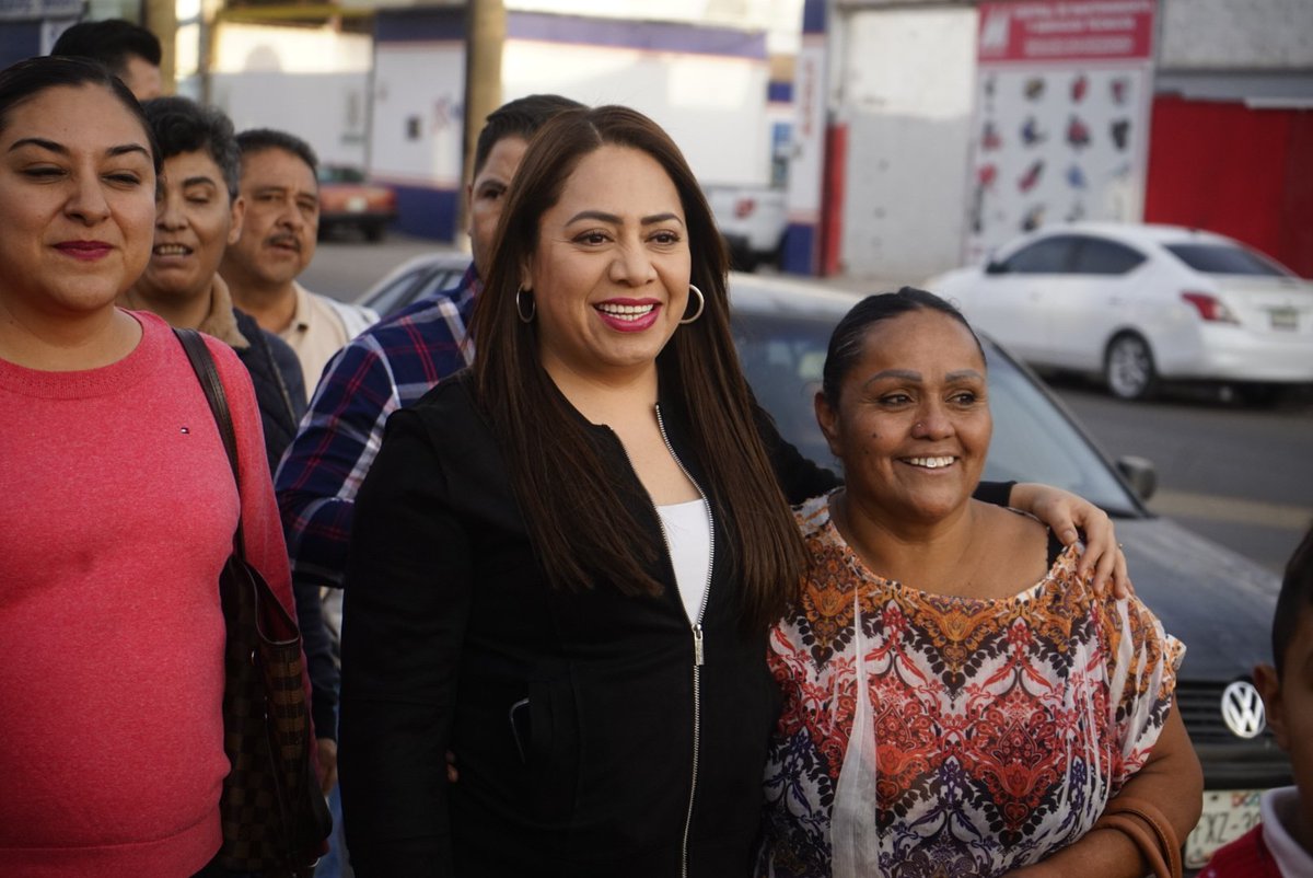 ¡Con el gran equipo de <a href="/suma_durango/">Suma_Dgo</a>!

Un gusto acompañar a mi amiga <a href="/AlyGamboa/">Ali Gamboa</a> a su tradicional peregrinación en agradecimiento a la virgen de Guadalupe.

Las tradiciones se viven y la fé se alimenta todos los días.

¡Buenas noches!.