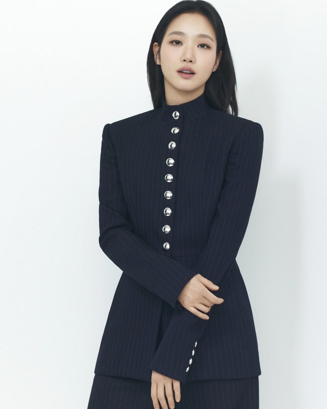 [NEWS] #KimGoEun selected as Best Actess for ‘Exhuma’ for this year’s 11th Korean Film Producers' Association Awards.

Awards ceremony will be held on December 17th at 7PM KST.

Congratulations, Ggone! 🥳🙏

slist.kr/news/articleVi…

#KIMGOEUN #김고은
#EXHUMA #파묘