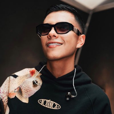 nicohernandezoo's tweet photo. #NuevaFotoDePerfil https://t.co/xTLxgsPCj7