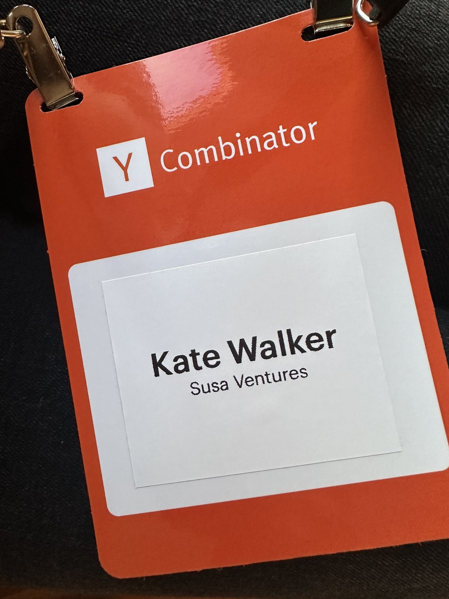 A very San Francisco experience taking a <a href="/Waymo/">Waymo</a> to my first in person <a href="/ycombinator/">Y Combinator</a> demo day 🥹😁 thanks to  <a href="/garrytan/">Garry Tan</a> and team for an amazing day