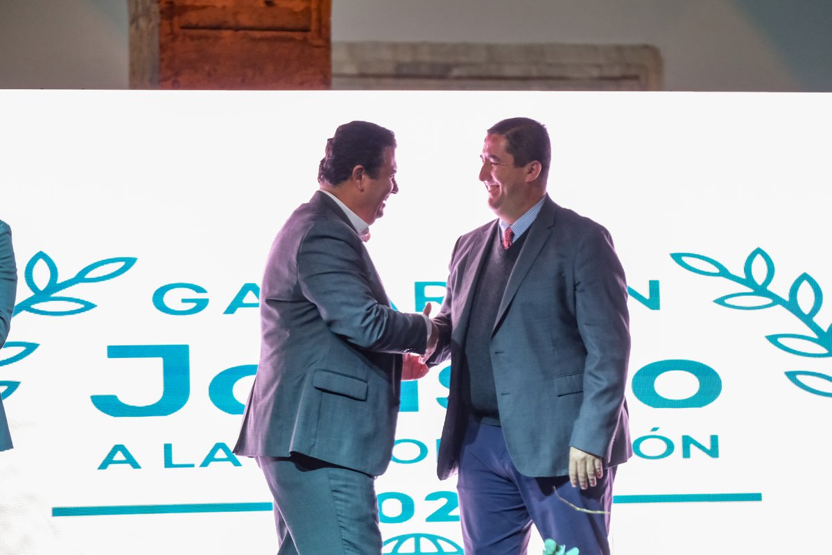 Xavier Orendáin De Obeso tweet media