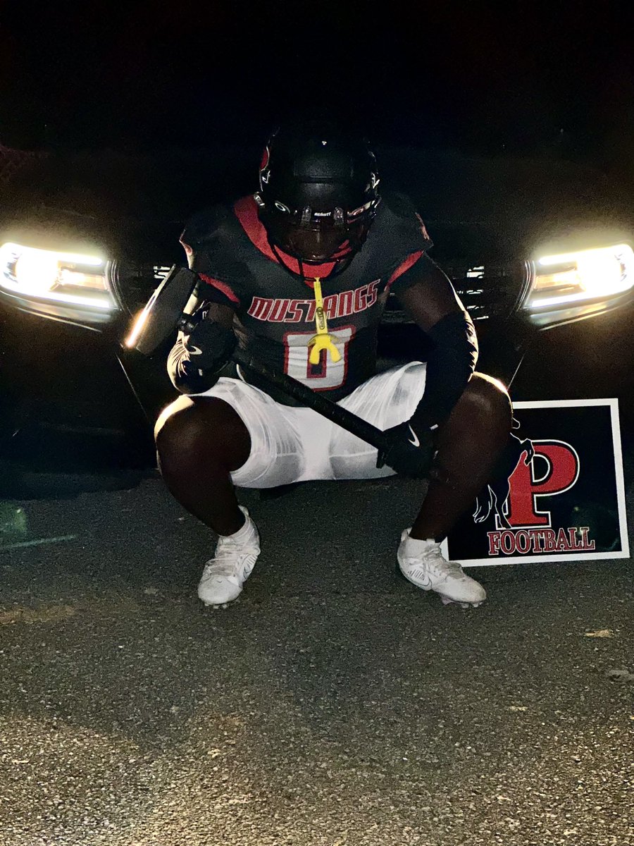 FCoston41738's tweet photo. PSA Football, who's next.........c/o 25 Loading ******* #Mustangs https://t.co/r4AzHUp0Uo