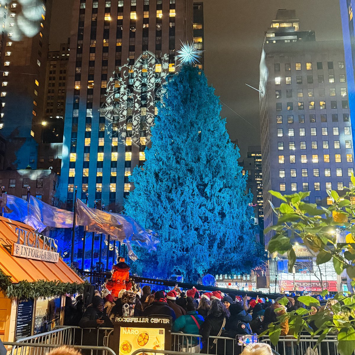 NYPDnews's tweet photo. We’re counting down the time until the @rockcenternyc Christmas Tree is lit. NYPD officers are stationed throughout the area, making sure everyone attending can enjoy safely. https://t.co/by0ogFyhql