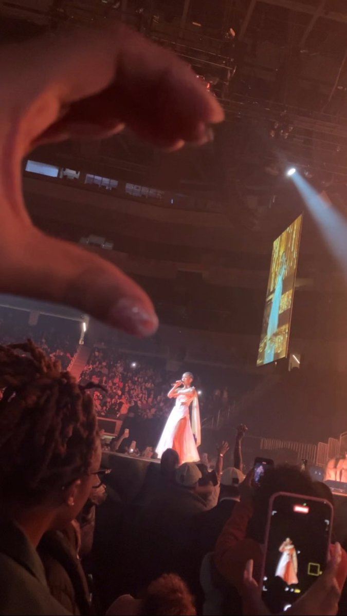 cyntnonchalant's tweet photo. My second time seeing Ms @JheneAiko I’ll go everywhere you go 💙🫶🏽 https://t.co/a41lrDHZFv
