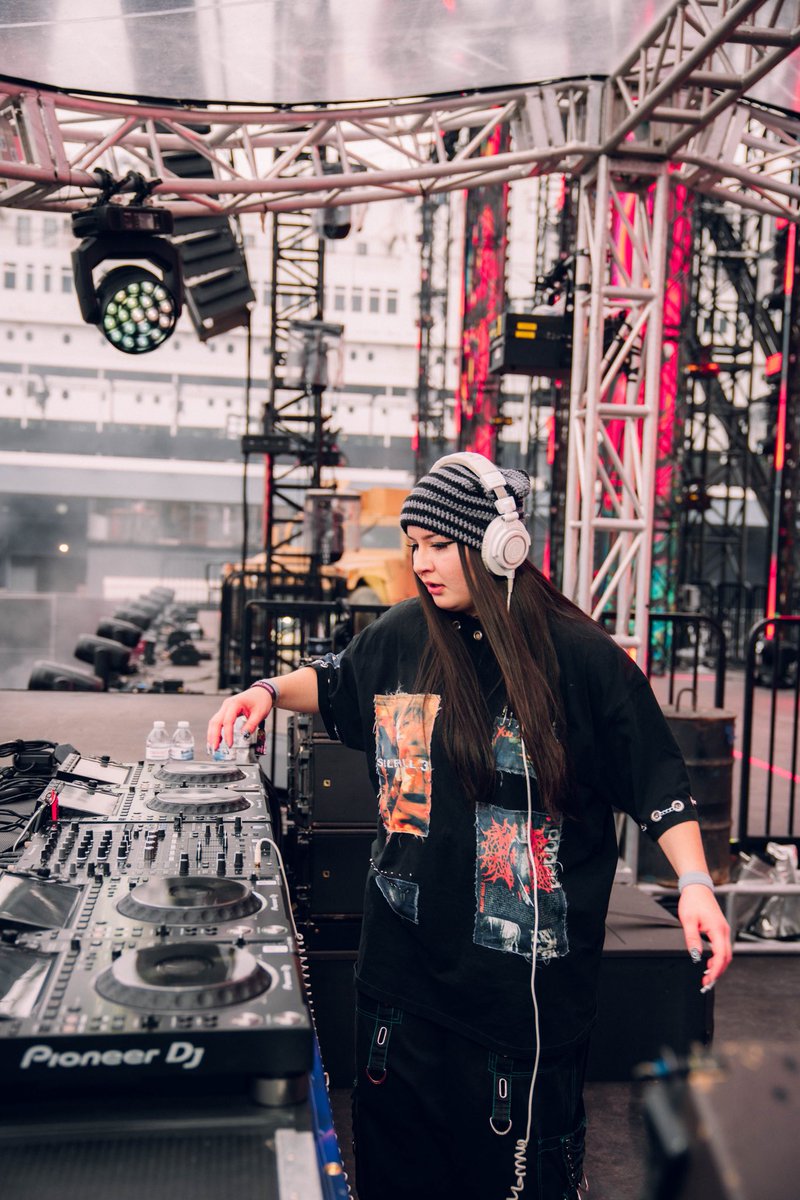 hexx ✧･ﾟ:* tweet media