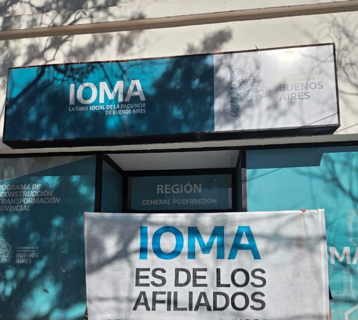 cla89863's tweet photo. Esta es mi realidad cada día que pasa es un paso más al precipicio la Artritis Reumatoidea no espera no pára y los responsables se lavan las manos y hacen la mirada para otro lado mientras se roban nuestro dinero de la Obra Social IOMA
@kicillofok
@homero_giles
@IOMAgba https://t.co/js2lUqp2tA