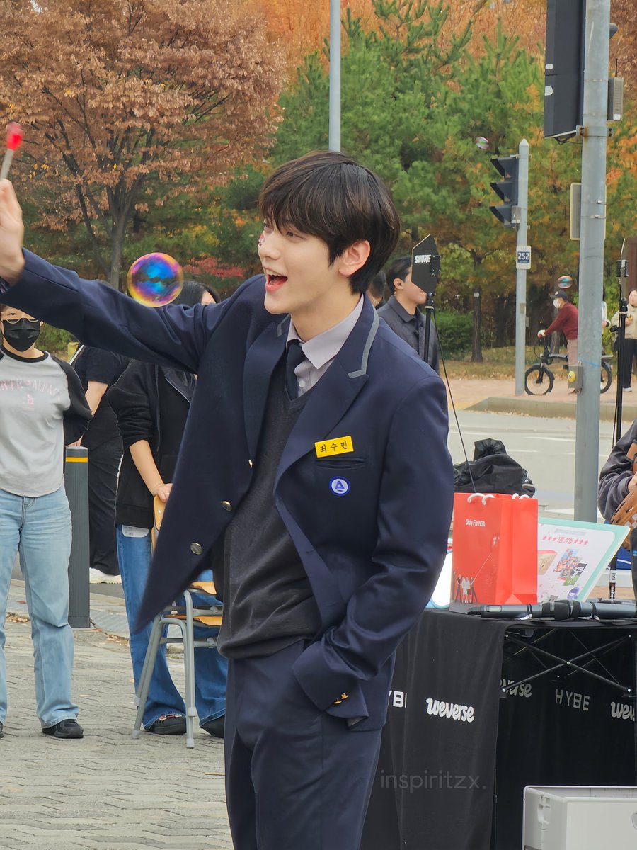 infinite991106's tweet photo. 웃을 때  제일 예뻐
#SOOBIN 
#수빈 #수빈이_생일축하해
#수빈이가눈꽃으로피워낸한페이지 https://t.co/aL2QkaVaP1