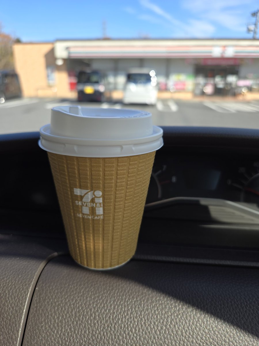 悲報:まだ近所はちいかわカップになって無かった…(´；ω；｀)