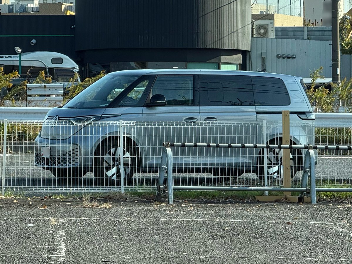 isophoto2000's tweet image. 日本ではまだ一般販売されていないフォルクスワーゲンの新型EV、ID.Buzzを目撃！

#アイディーバズ
#アイディーバス
#idbuzz