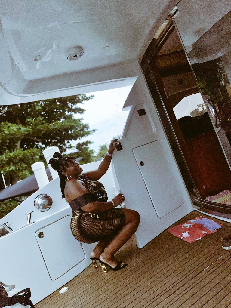 sydsimmaaa's tweet photo. WATTBA #leotingz https://t.co/dQpgOwZGLq