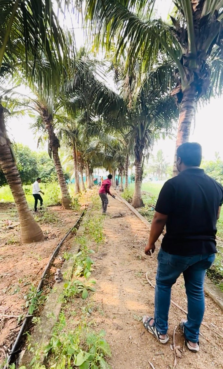 fcidokhammam's tweet photo. As part of a health-related activity, the Khammam team organized a potluck in a serene garden, featuring delicious food, cricket, shuttle, and nostalgic games like seven stones, promoting fitness and team bonding! #HealthActivity #TeamBonding #PotluckSuccess #SevenStones https://t.co/A4TBMFNx4d