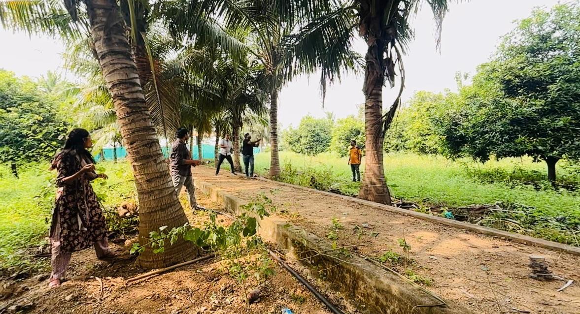 fcidokhammam's tweet photo. As part of a health-related activity, the Khammam team organized a potluck in a serene garden, featuring delicious food, cricket, shuttle, and nostalgic games like seven stones, promoting fitness and team bonding! #HealthActivity #TeamBonding #PotluckSuccess #SevenStones https://t.co/A4TBMFNx4d
