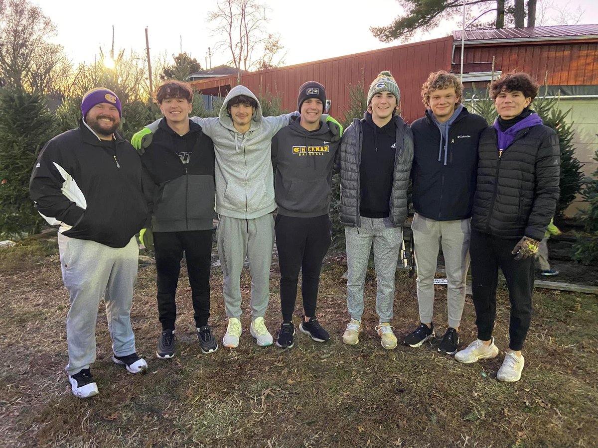 Kewpiebaseball's tweet photo. Thank you to the Downtown Optimist Club for having us out this week. Such a great event and thankful to be a part of it. The players did a great job and thank you to Coach Guise and Coach JP for helping out!!! https://t.co/4TrUbW9X5q