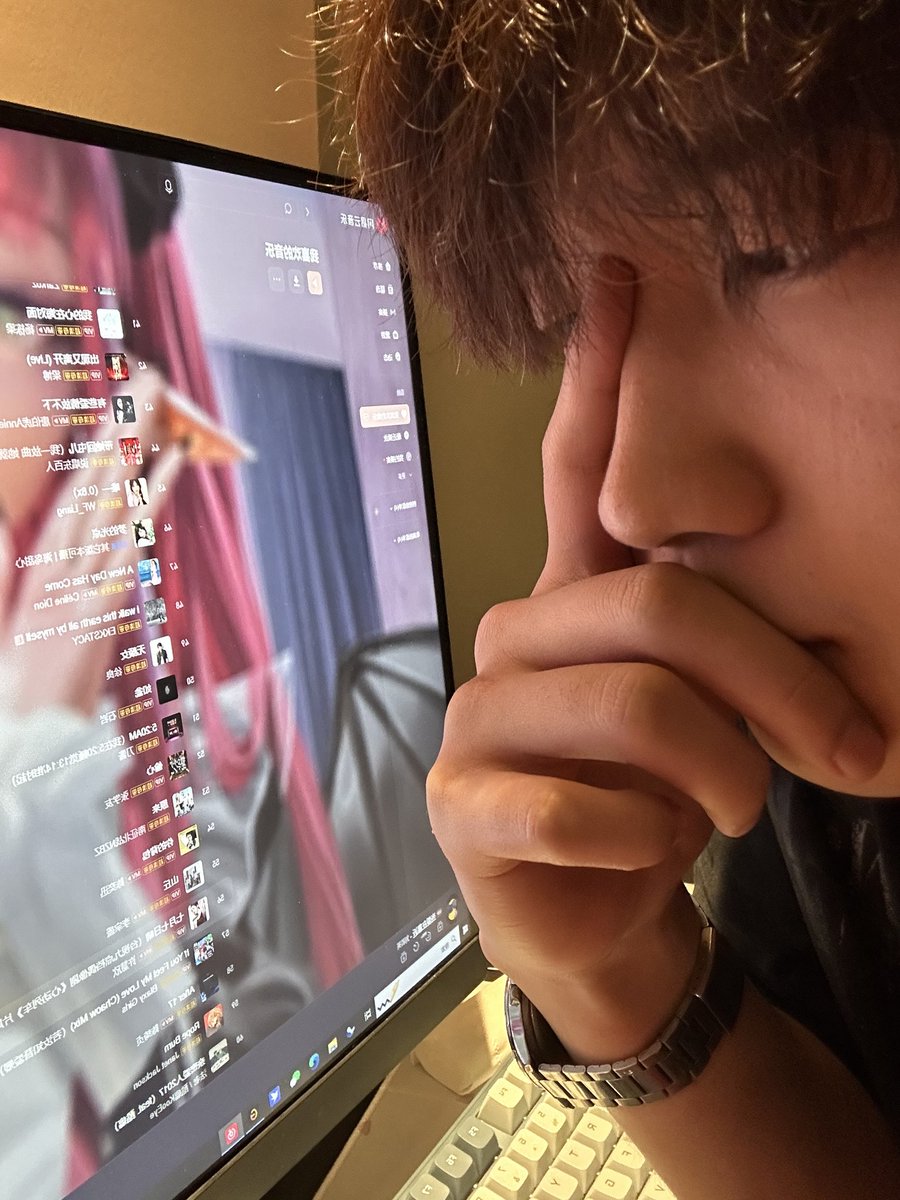 feifeigexia's tweet photo. 向前走 别回头 https://t.co/0sGAR4xn1p