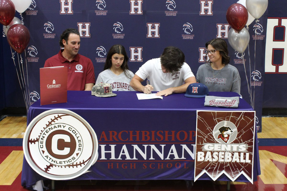HannanAthletics's tweet photo. Congratulations to Michael Relle on continuing his ⚾️ career next year at Centenary College! Wishing you the best of luck this spring and for the next 4 years! https://t.co/OzDkF5OgCh