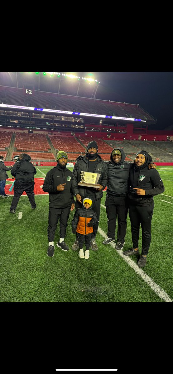 mylesonetwo's tweet photo. SICKLERVILLE’s very own..
Multiple state championships as teammates,
Now we share a state championship as coaches. Its in our DNA. #HFTCP
@KareemAliJr_ @quanzilla22 @EzrahArchie
#TWW https://t.co/j6ubRsaPY0