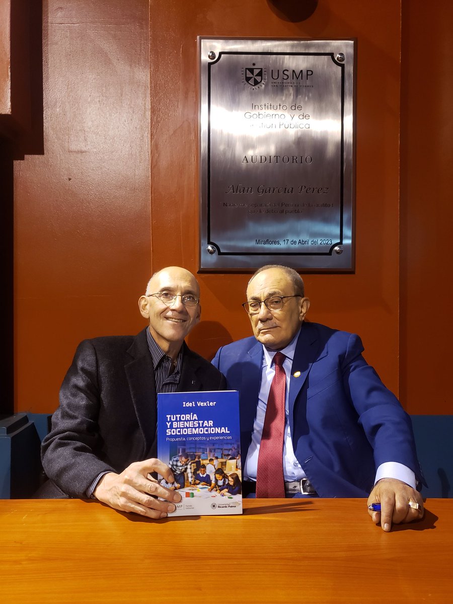 ealvarezrodrich's tweet photo. En la presentación del libro de Idel Vexler "Tutoría y Bienestar Socioemocional". https://t.co/Rz1FOdh7oP