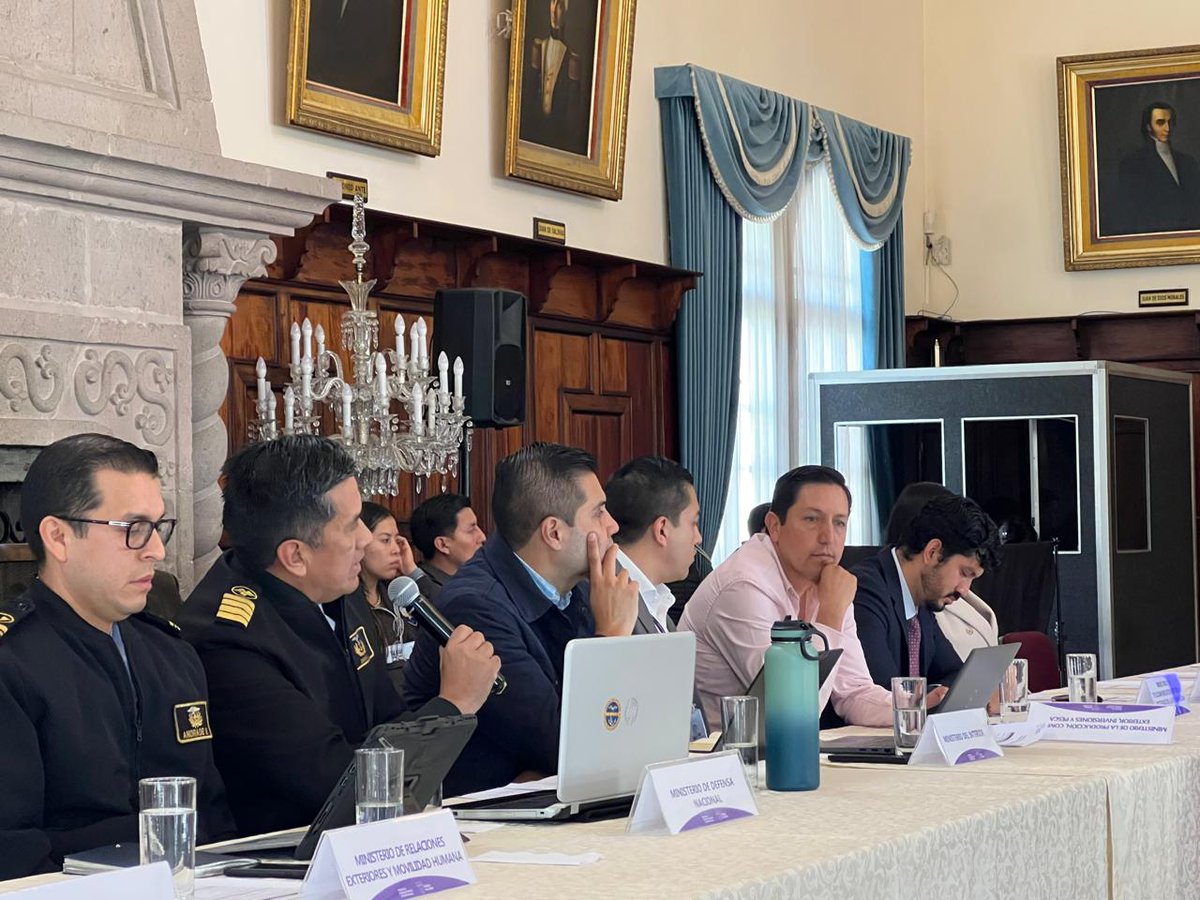 EUAmbEcuador's tweet photo. En el 2⃣ día de la #IVMesaTécnica de Seguridad anunciamos que #ECU es un país receptor #prioritario de fondos europeos. La @EU_Commission asignó EUR 20 M para nuevos proyectos que se implementarán en 36 meses.🇪🇺 y 🇪🇨 abrimos una nueva etapa de cooperación estratégica (🧵) https://t.co/XRMItctXV8
