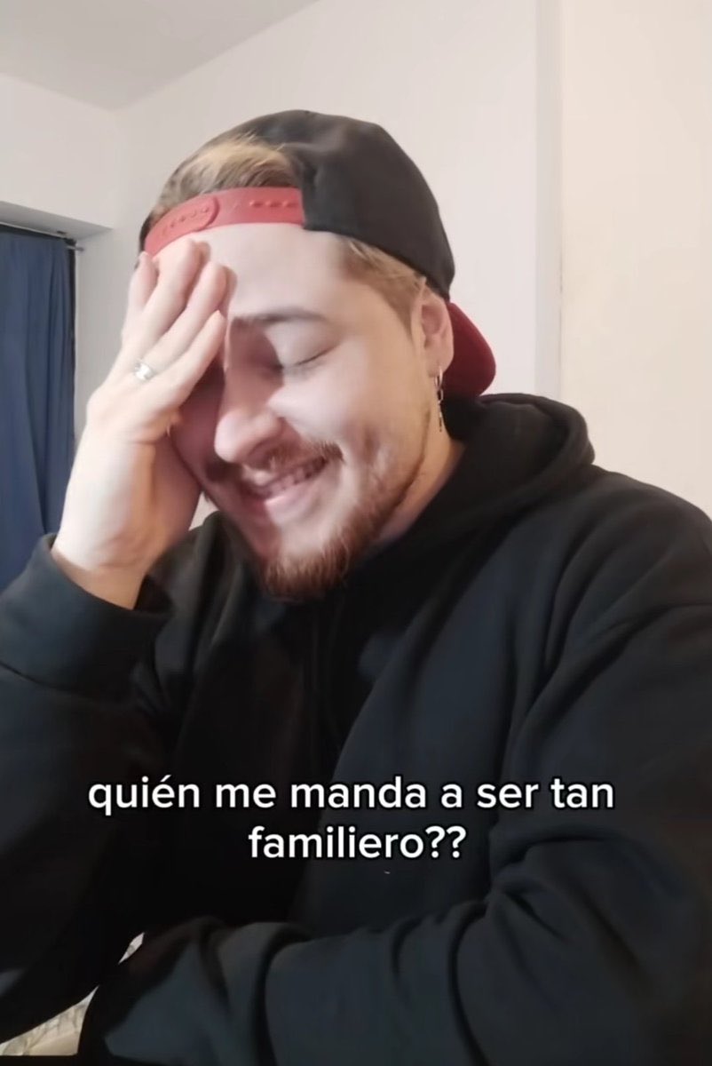 mi sobrinita AMA a emilia mernes y siempre q nos juntamos ponemos sus canciones RESULTA QUE ME SALIÓ EMILIA MERNES ENTRE LOS ARTISTAS MÁS ESCUCHADOS