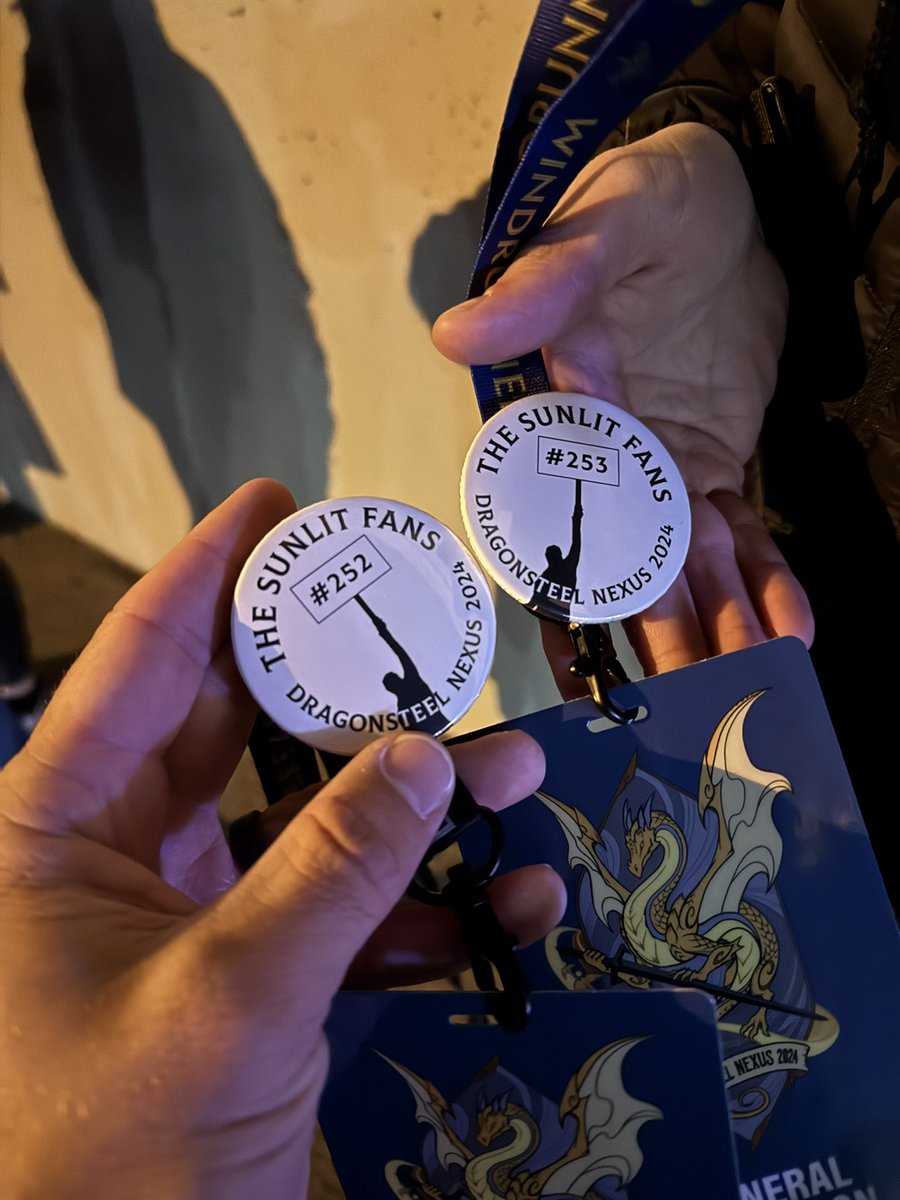 NextChapterYT's tweet photo. Just arrived at #DragonsteelNexus2024! Come find us at the convention so we can grab a photo with you all! https://t.co/woeAN8jquJ