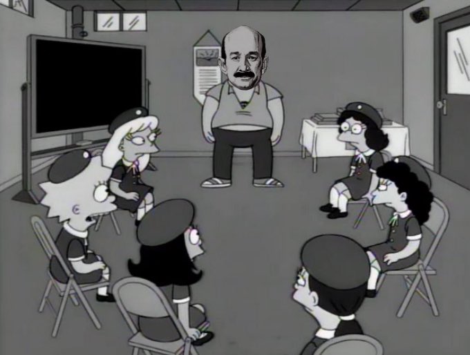 SoySimpsonito's tweet photo. - Me llamo Carlos Salinas de Gortari y soy desempleado.
- Señor Salinas, esto es un podcast sobre el TLC.
- ¿Es eso o no quieren admitir que no era solo yo el problema? https://t.co/Wty86aylNx