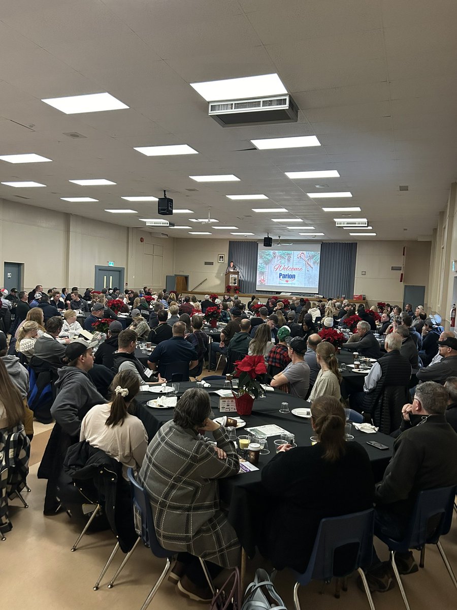 Had an excellent <a href="/parionanimal/">Parion</a> customer appreciation day. Over 200 customers and industry partners to listen to Dr. Temple Grandin and <a href="/FreshAirFarmer/">Andrew Campbell 🇨🇦</a> speak about our industry and the role we can play in it. Thanks to all that came out.