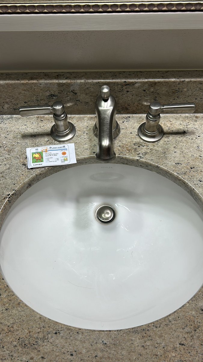 gmartensapes's tweet photo. I always make sure to turn the faucet off when I don’t need the water running. By doing this, I’m reducing my water consumption and not wasting the small percentage of water that is accessible to humans. @franklinlorax #apeswater https://t.co/u8qStopcge