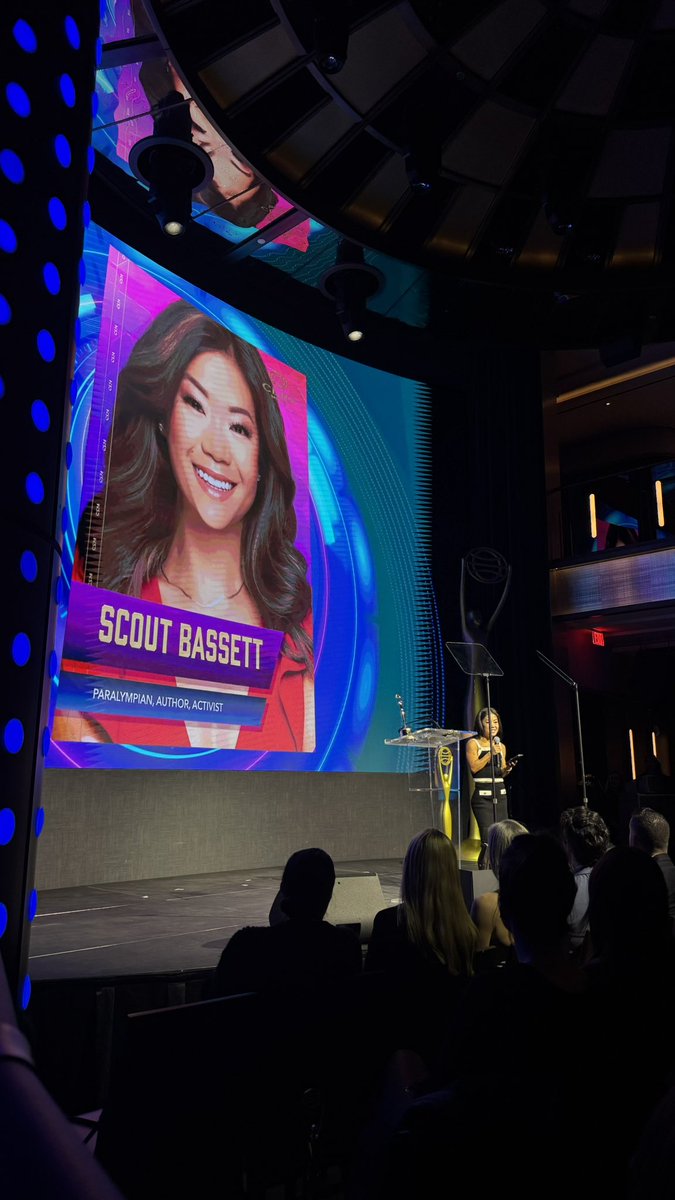 Arica Kress (@aricakress) on Twitter photo Congrats to all the winners of the #ClioSports Awards tonight. Another great event by <a href="/The_Clios/">The Clios</a>. I loved seeing all the people behind the inspiring work we judged earlier this year. 👏🏆
Shout out to the hosts <a href="/elleduncanESPN/">Elle Duncan</a> & <a href="/nnekaogwumike/">Nneka Ogwumike</a> for the laughs all night🙌 Congrats to all the winners of the #ClioSports Awards tonight. Another great event by <a href="/The_Clios/">The Clios</a>. I loved seeing all the people behind the inspiring work we judged earlier this year. 👏🏆
Shout out to the hosts <a href="/elleduncanESPN/">Elle Duncan</a> & <a href="/nnekaogwumike/">Nneka Ogwumike</a> for the laughs all night🙌