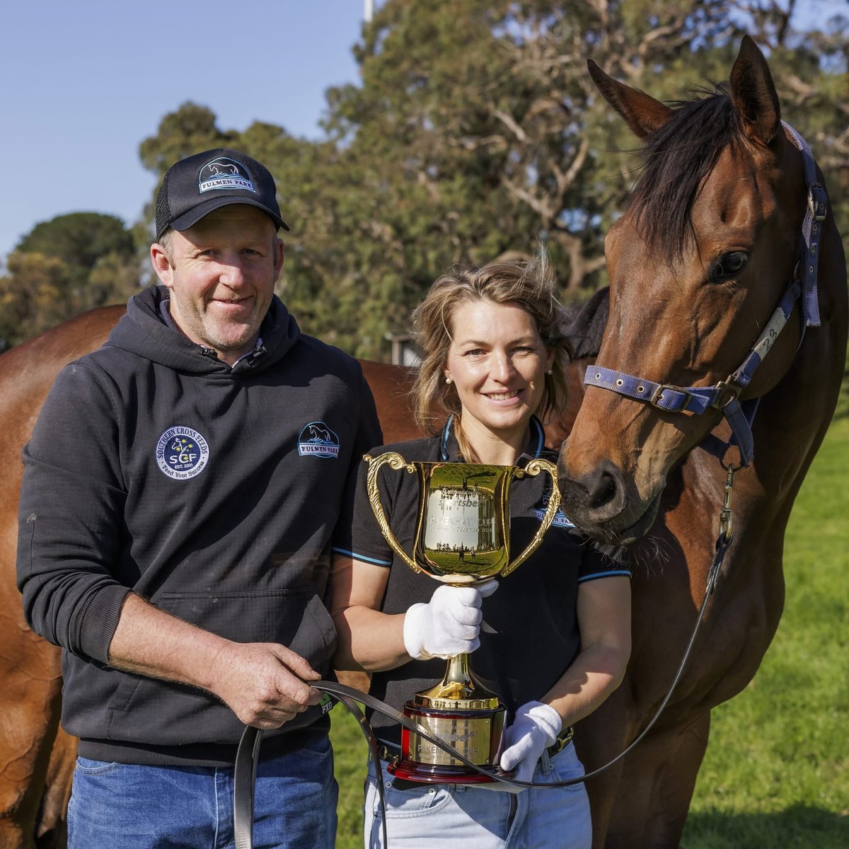 FulmenP's tweet photo. Proud sponsors @SthsideRacing and the upcoming Pakenham Cup. Lock in 21st of Dec, a super family friendly day for everyone, don't forget to say hi if you see us around x https://t.co/lfZEwYRtBP