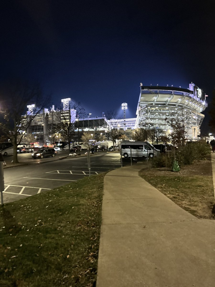 Ec_0213's tweet photo. Fantastic time at PSU watching a BIG W!! 44-7 https://t.co/jjJDQnvLLe