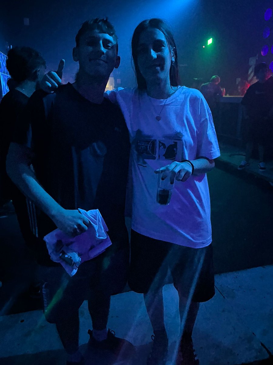 glopsito's tweet photo. ahora que paso la primer fecha de niceto de @unocincoytres , que hermosa locura, conocer a todos el pedazo de show que hubo, y salgan a saludar sin ningún tipo de problema
y gracias a @franchuzeta por el tracklist  histórico momento, @TomasColetto siempre en el beat💙💙 https://t.co/RA9VvLGtYf