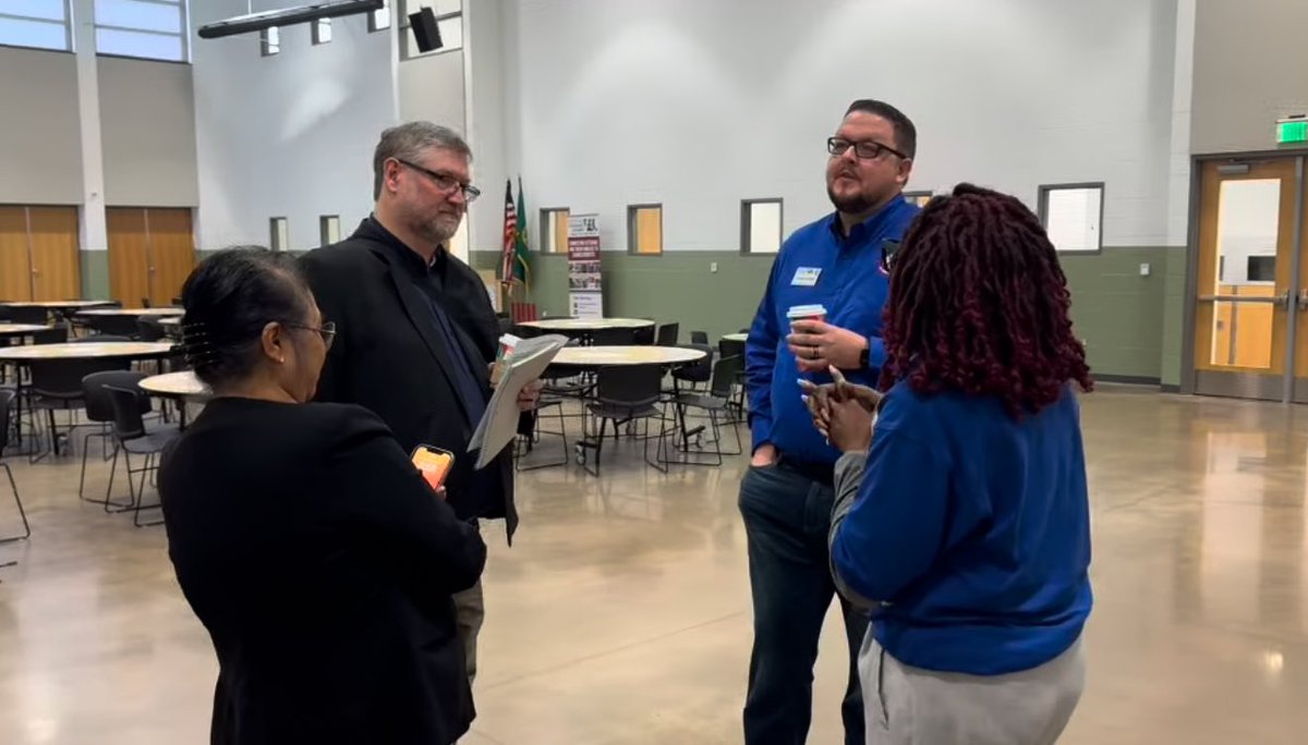 🌟 Today marked an important town hall meeting with the Washington State Governor's Veterans Affairs Advisory Committee! We were privileged to have outgoing Governor Jay Inslee as our special guest, addressing the vital disparities faced by our military and veteran communities.