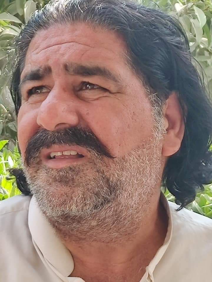 په تاریخ کې چې ګورې هغه خلک به مجرم وې چې دي خپل قام خیر یې غوښتی وې د افغان دشمن هر وخت زمونږه مشران همداسې بد نام کړې دي او وې به اې افغان قومه خپل دوست او دشمن به کله پیژانو  
 #ReleaseAliWazir