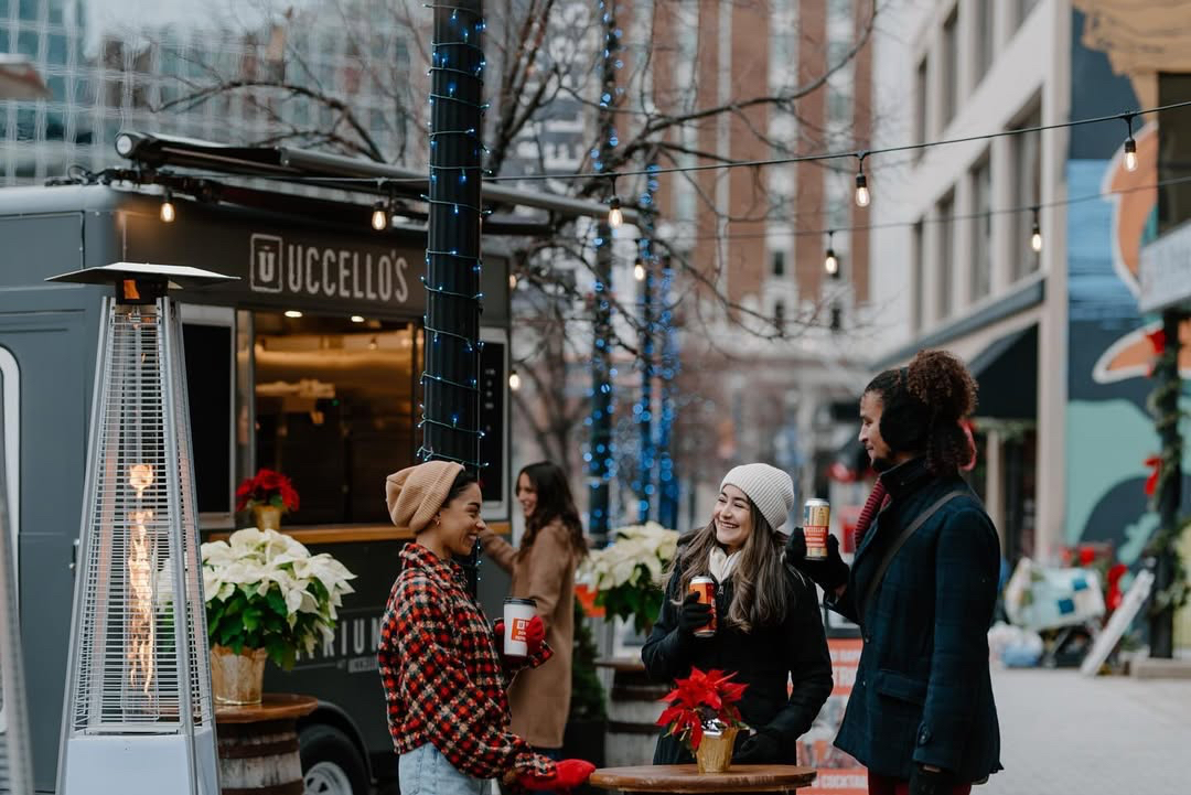 The holiday season is starting to shine brightly in #Michigan, USA! 🎅🎄🎁✨ Experience the enchantment of Christmas in Lansing, Houghton, and Frankenmuth – where you linkedin.com/posts/reenehop…
