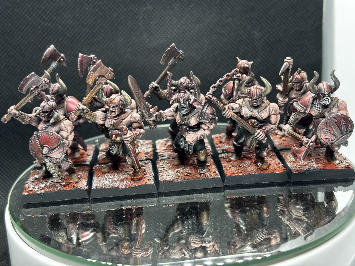 KerrickHobbys's tweet photo. 10 more Chaos Marauders done.
#modelpainting #batchpainting #warhammer #warhammercommunity #warhammerfantasy #warhammertheoldworld #theninthage #the9thage #warriorsofchaos #warriorsofthedarkgods #akinteractiveofficial #vallejocolors #monumenthobbies #thearmypainter https://t.co/eeYCf1f4v0