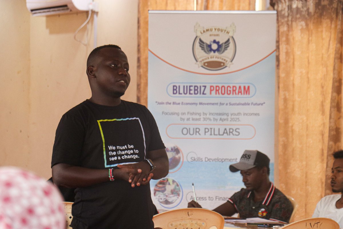 LamuAffairs's tweet image. Day 1 of the BlueBiz Program is a wrap! Module 0 set the stage with an introduction to TechnoServe and BlueBiz Program and our mission to empower Lamu communities through the blue economy

This is just the beginning. 

#BlueBizLamu #TrainingForChange