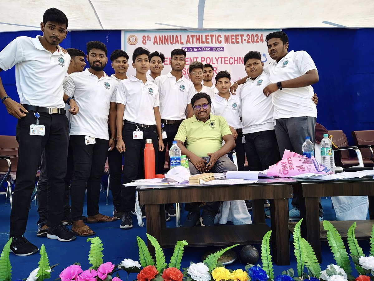 govtpolysonepur's tweet photo. Members of Techno club @GPSONEPUR https://t.co/kSAAiDtBvu